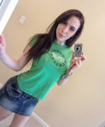 Живу в Москве, готова встретиться с тобой и погрузить в мир наслаждения. Мои услуги необыкновенно разнообразны: я могу стать твоей страстной компаньонкой на вечер, нежной девушкой на тайное свидание или исполнить самые смелые твои фантазии. У меня есть отличные отзывы, которые говорят о моей профессиональности и безупречной внешности. Посмотри мои фото и ты поймешь, что я совершенно реальна и неотразима. Жду встречи с тобой, чтобы окунуться в мир настоящего наслаждения! 💋 15577, 1998 лет